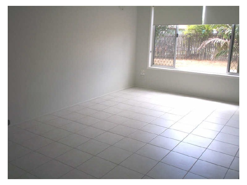 4/4 Wilmott Street, Gladstone QLD 4680