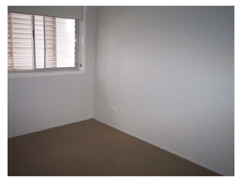 4/4 Wilmott Street, Gladstone QLD 4680