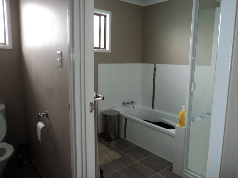 94 Shaw Street, Gladstone QLD 4680