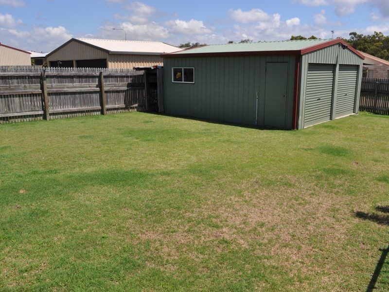 4 Curran Street, Clinton QLD 4680