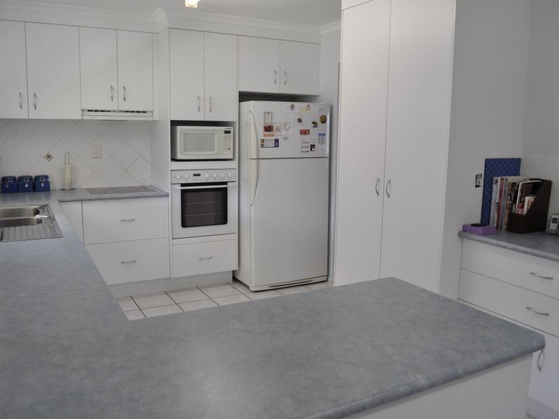 3 Potter Street, Clinton QLD 4680