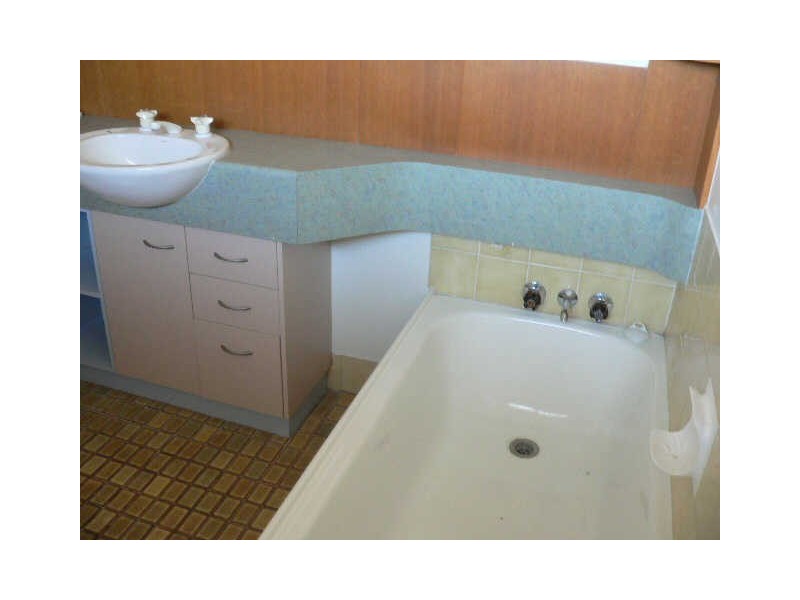 16/15 ROBERTS STREET, Gladstone QLD 4680