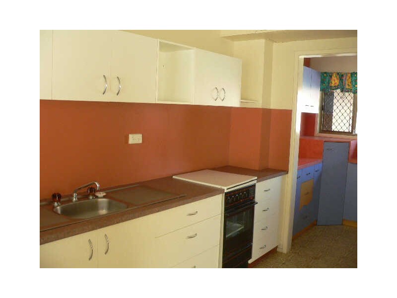 16/15 ROBERTS STREET, Gladstone QLD 4680