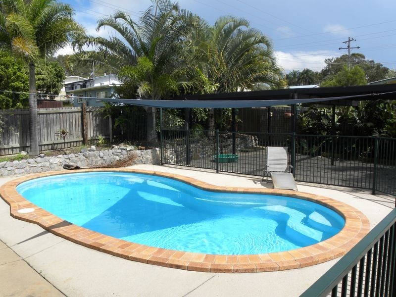 19 Smith Street, West Gladstone QLD 4680