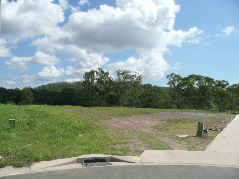 33 Jumbuck Court, Glen Eden QLD 4680