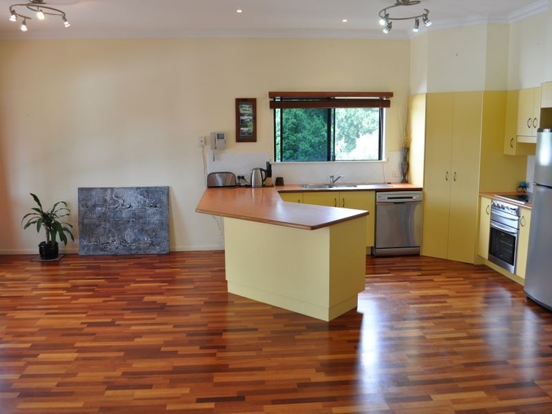 12 Solonika Court, South Gladstone QLD 4680