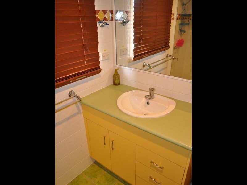 12 Solonika Court, South Gladstone QLD 4680