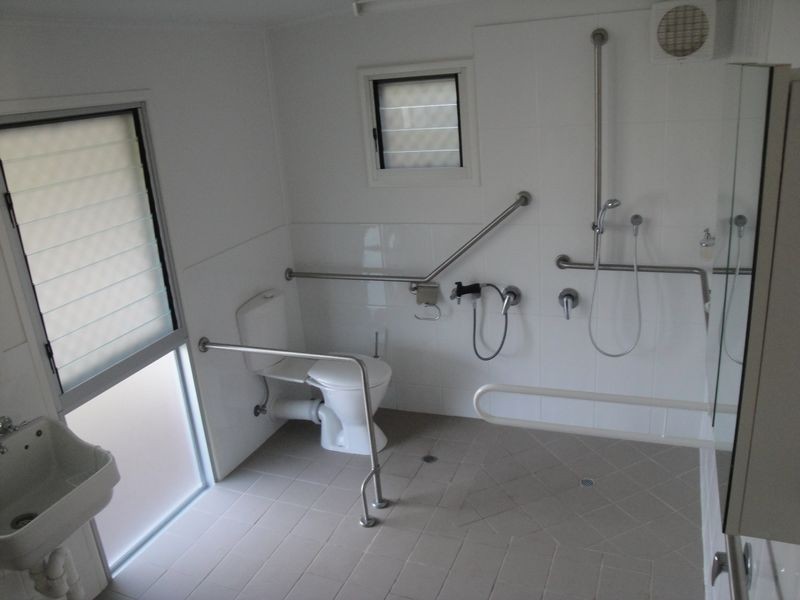 6 Barkala Close, West Gladstone QLD 4680