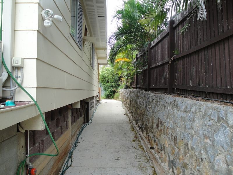 6 Barkala Close, West Gladstone QLD 4680