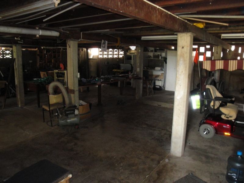 6 Barkala Close, West Gladstone QLD 4680