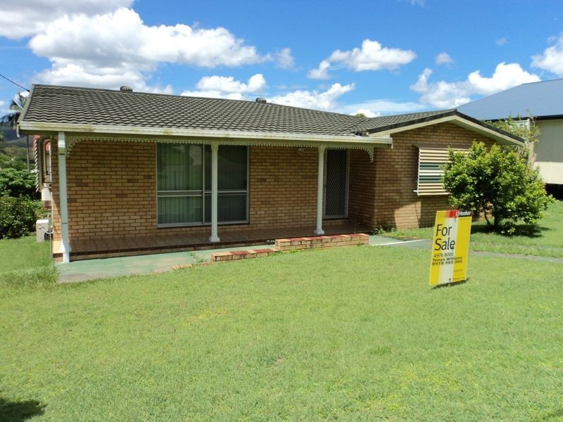 36 Balfour Street, Mount Larcom QLD 4695