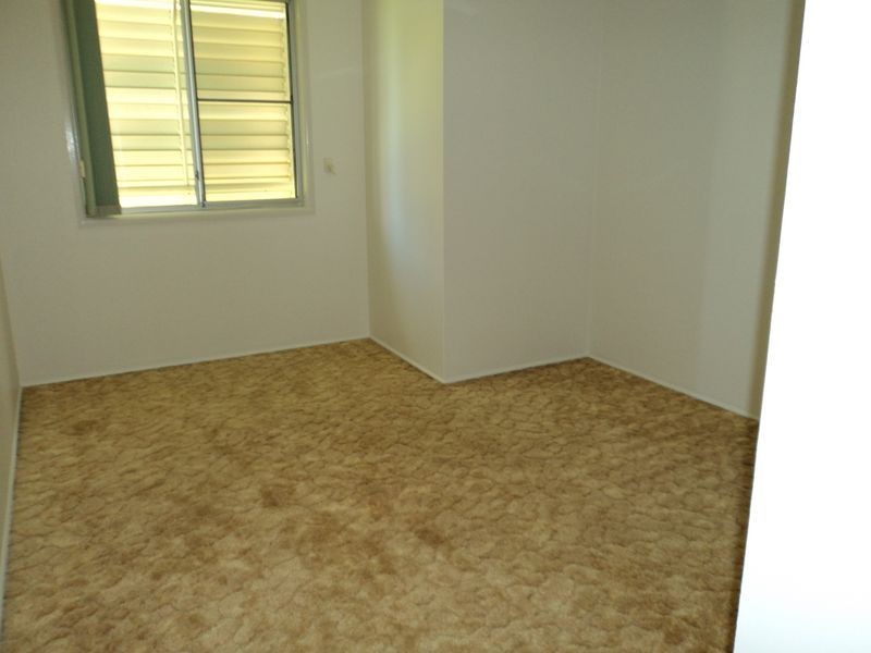 36 Balfour Street, Mount Larcom QLD 4695