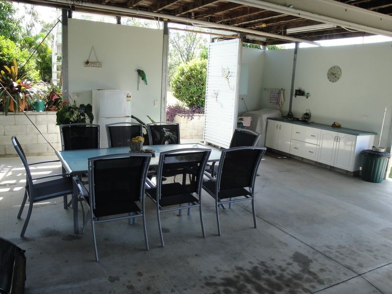 19 Bismark Street, Mount Larcom QLD 4695