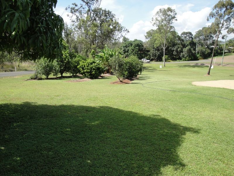 19 Bismark Street, Mount Larcom QLD 4695