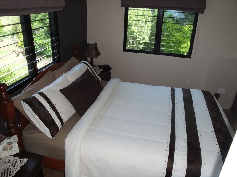 19 Bismark Street, Mount Larcom QLD 4695