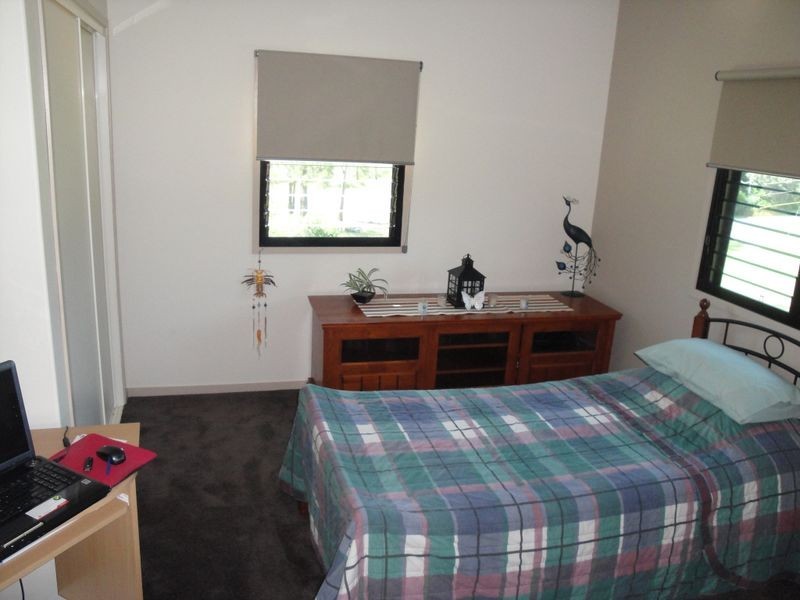 19 Bismark Street, Mount Larcom QLD 4695