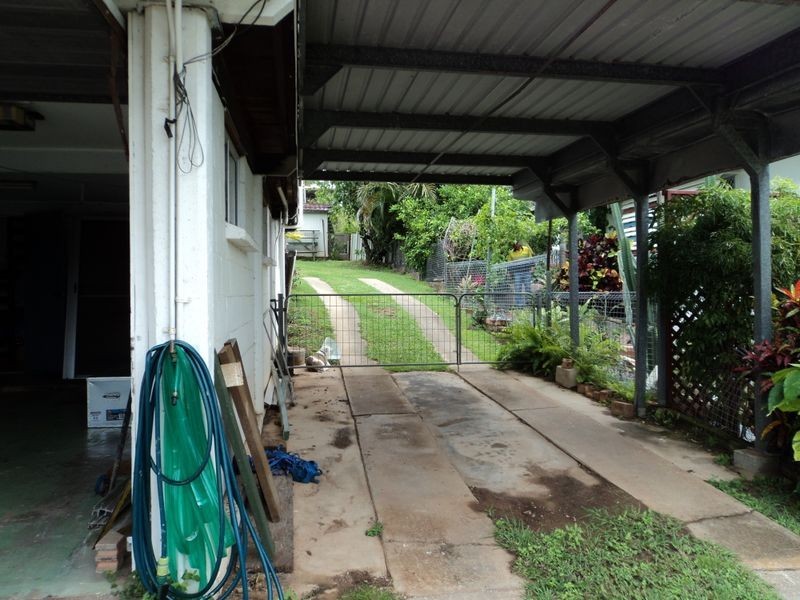 33 Busteed Street, West Gladstone QLD 4680