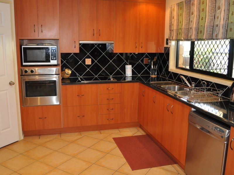 43 Katrina Boulevard, New Auckland QLD 4680