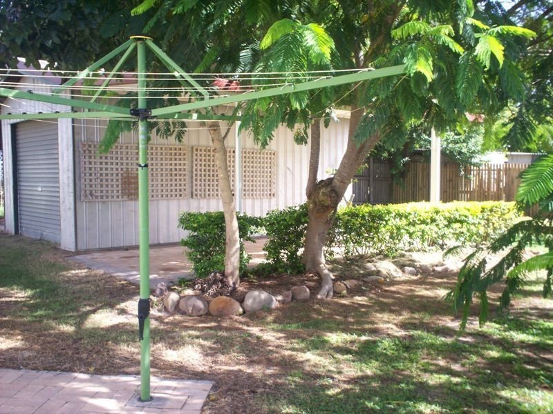 6 Agnes Street, South Gladstone QLD 4680