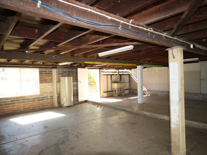 1 Evans Street, West Gladstone QLD 4680