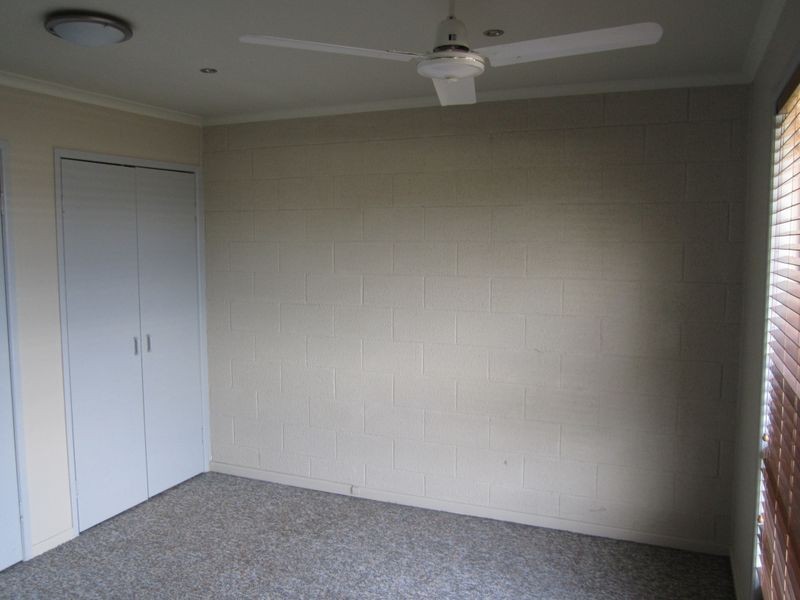 Unit 2/10 Chapman Drive, Clinton QLD 4680