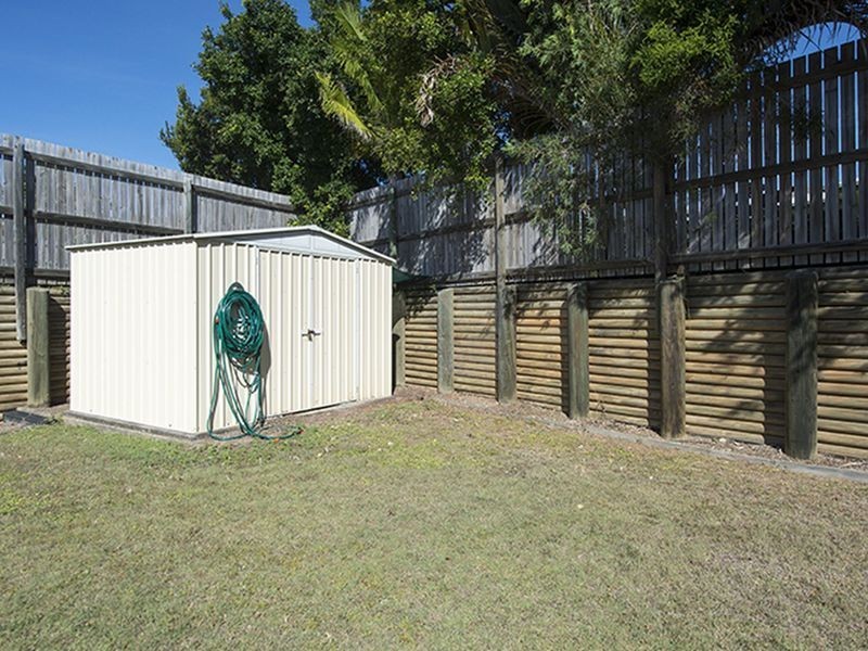 21 Linhow Crescent, Clinton QLD 4680