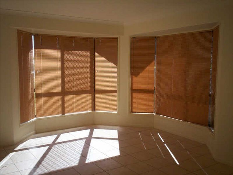 21 Linhow Crescent, Clinton QLD 4680