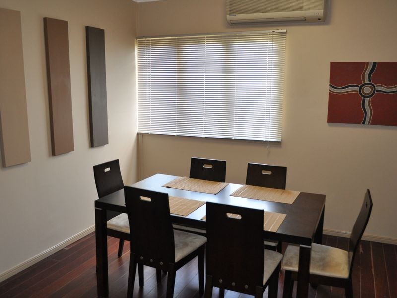 8 Pier Street, South Gladstone QLD 4680