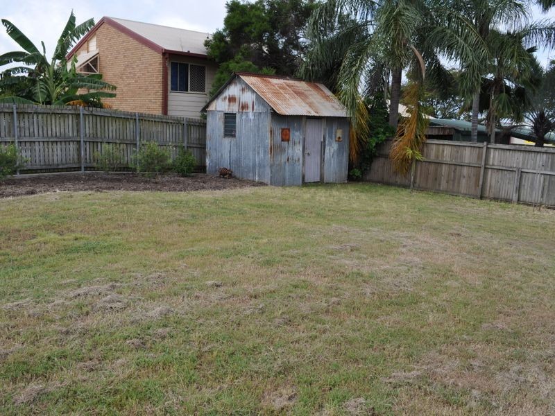 8 Pier Street, South Gladstone QLD 4680