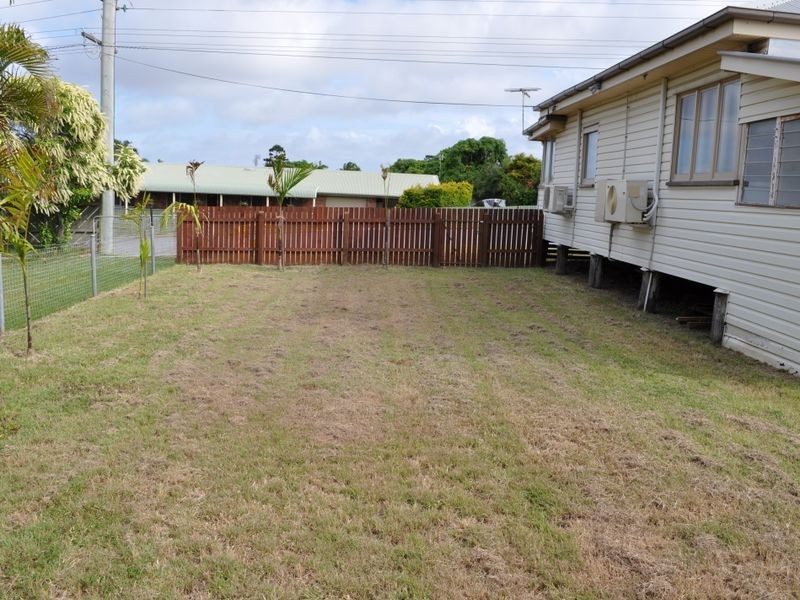 8 Pier Street, South Gladstone QLD 4680