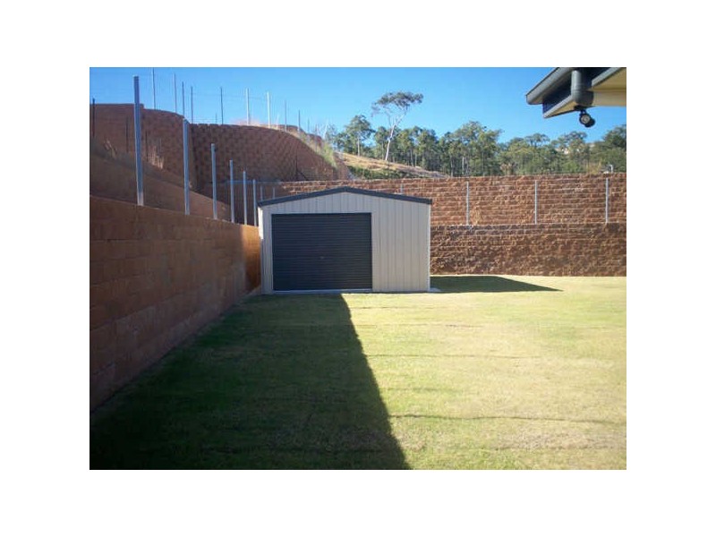 8 Leslie Street, Clinton QLD 4680