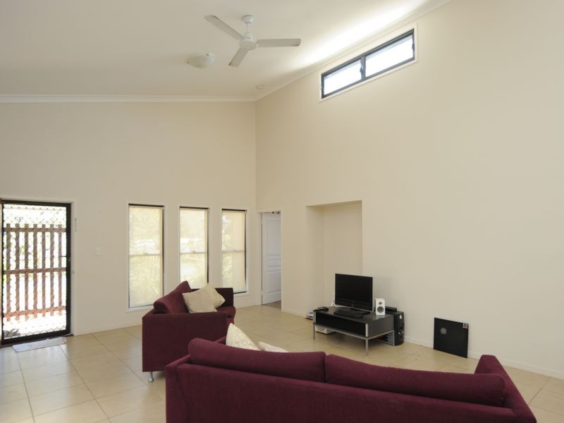 1 Eastwood Street, West Gladstone QLD 4680
