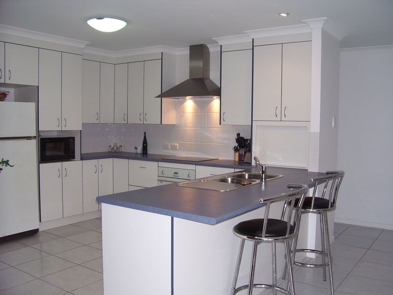 3 Dolphin Tce, Gladstone QLD 4680