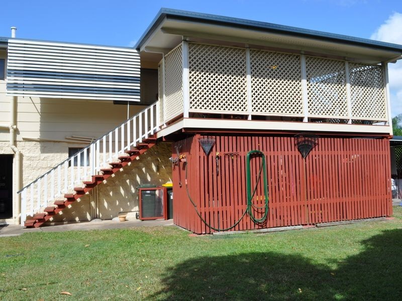 11 Wodonga Street, Clinton QLD 4680