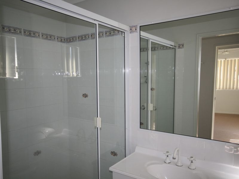 4 Saxonvale Court, New Auckland QLD 4680