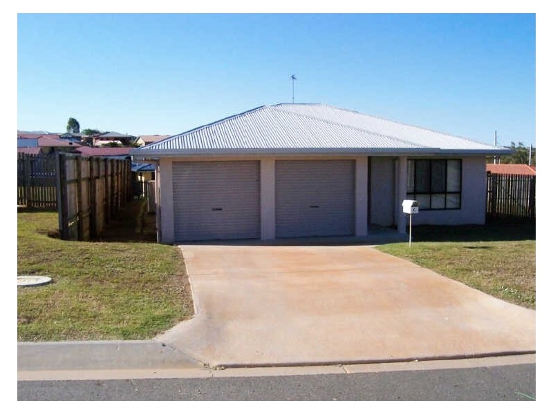 4 Saxonvale Court, New Auckland QLD 4680