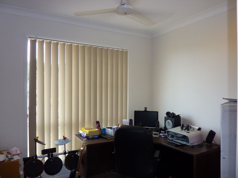 1 Glasshouse Place, New Auckland QLD 4680