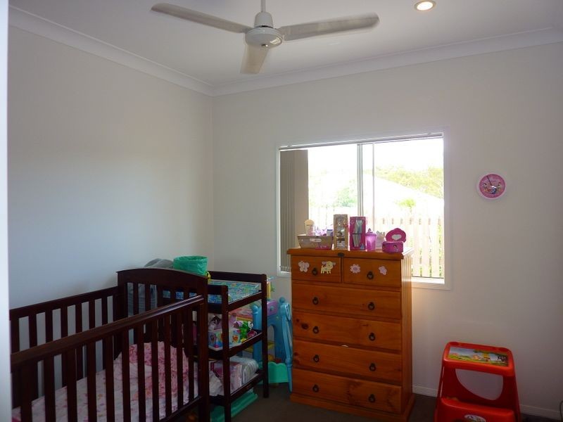 1 Glasshouse Place, New Auckland QLD 4680