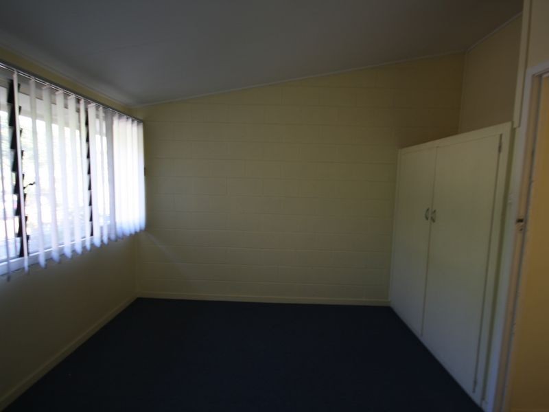 8/21 Charles Street, West Gladstone QLD 4680