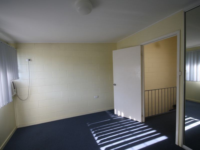 8/21 Charles Street, West Gladstone QLD 4680