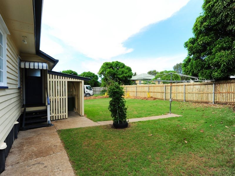 86 Barney Street, Gladstone QLD 4680