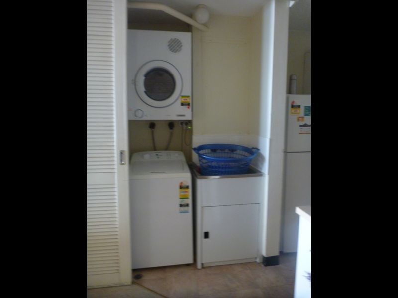 Unit 2/20 Barney Street, Barney Point QLD 4680