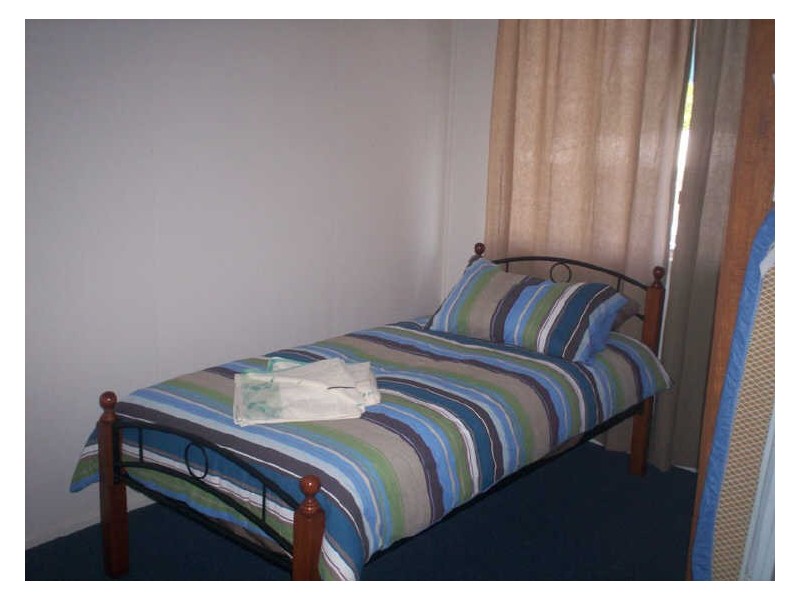 4/1 Side Street, Gladstone QLD 4680