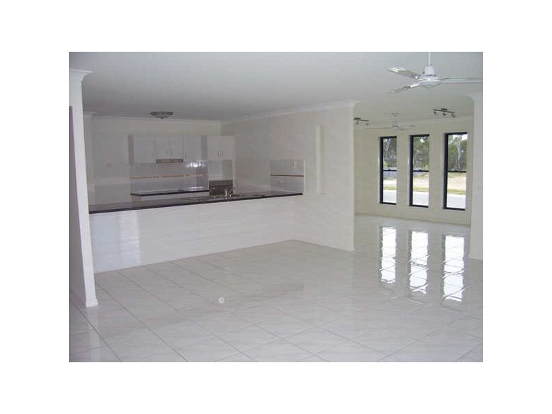 34 BEEZLEY STREET, Gladstone QLD 4680