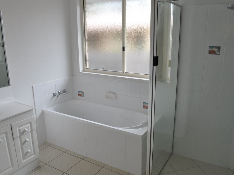 177 J Hickey Avenue, Clinton QLD 4680