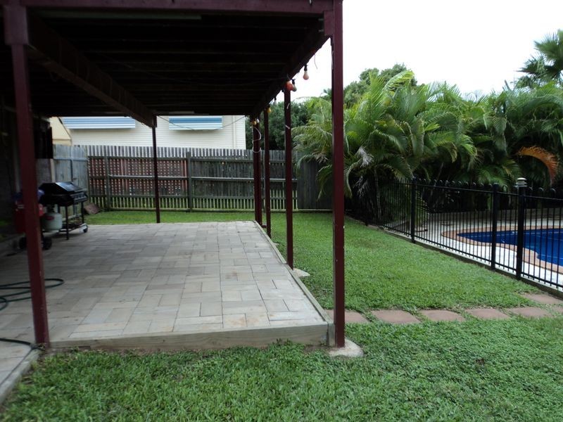 17 Javelin Street, Toolooa QLD 4680