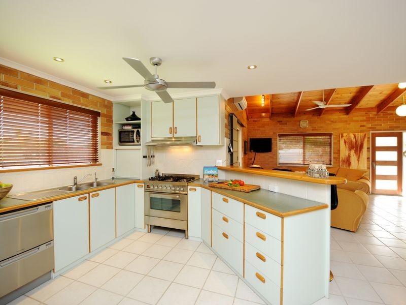 2 Buckingham Court, Gladstone QLD 4680