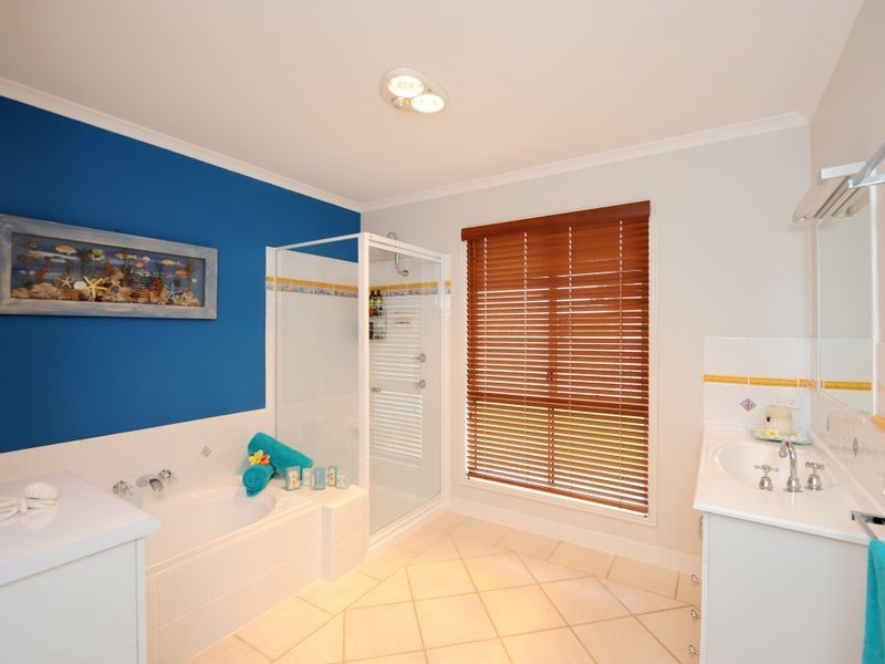 2 Buckingham Court, Gladstone QLD 4680