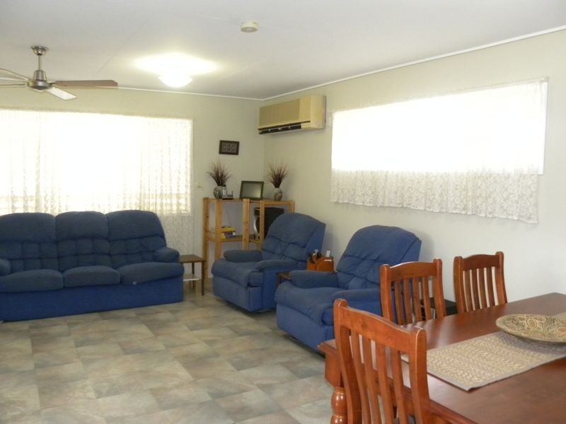 11 Angler Street, Toolooa QLD 4680