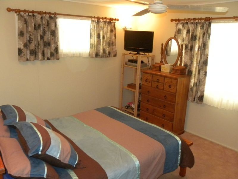 11 Angler Street, Toolooa QLD 4680